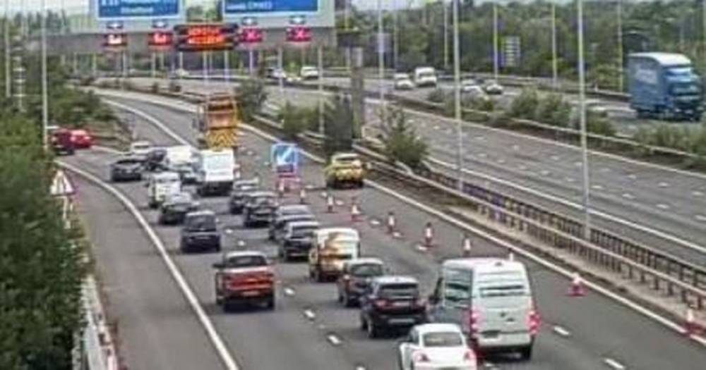 M60 shut following serious crash involving HGV which has shed metal bars onto carriageway - www.manchestereveningnews.co.uk