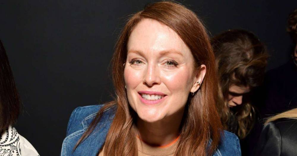 Julianne Moore shares rare photo of lookalike daughter Liv on her graduation day - www.msn.com