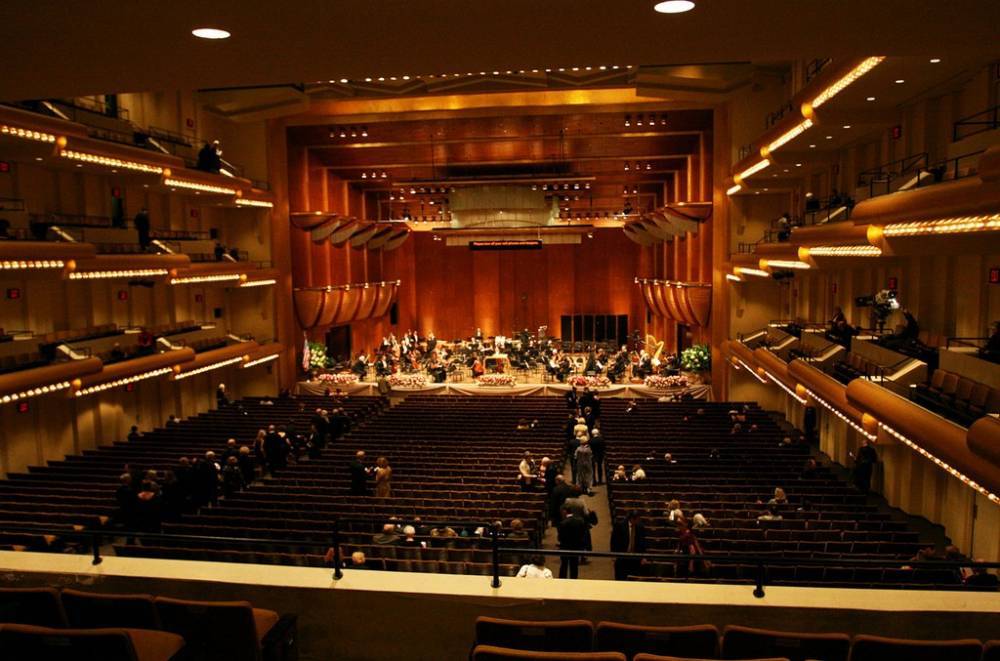 New York Philharmonic Cancels Fall Season, Moves up Geffen Rebuild - www.billboard.com - New York - Austria - city Vienna