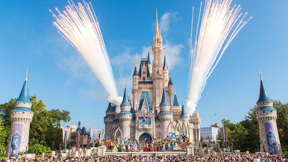 Disney Analyst Estimates Attendance Needed to Make U.S. Parks Reopening "Worth" It - www.hollywoodreporter.com