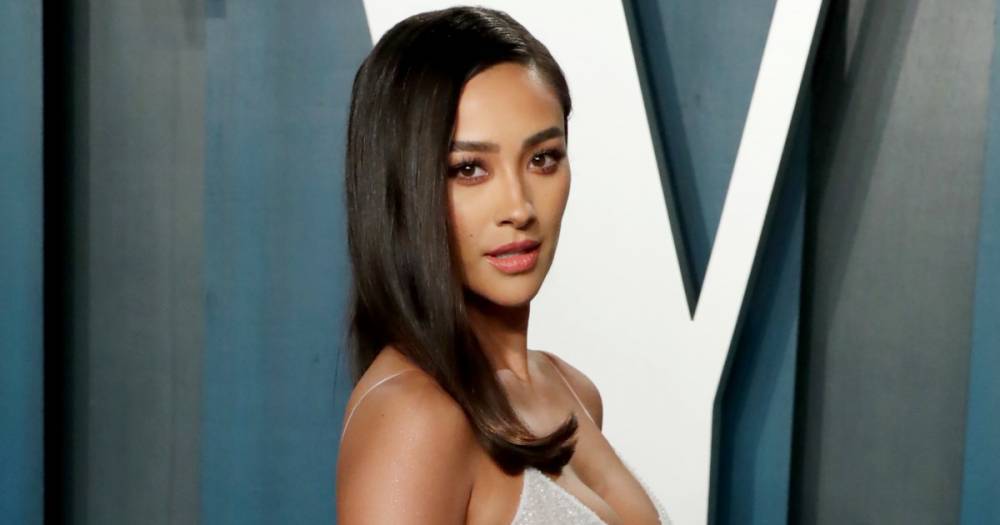Shay Mitchell Opens Up About Raising Daughter Atlas Amid George Floyd Protests: ‘All She Sees Are People Who Love Her’ - www.usmagazine.com