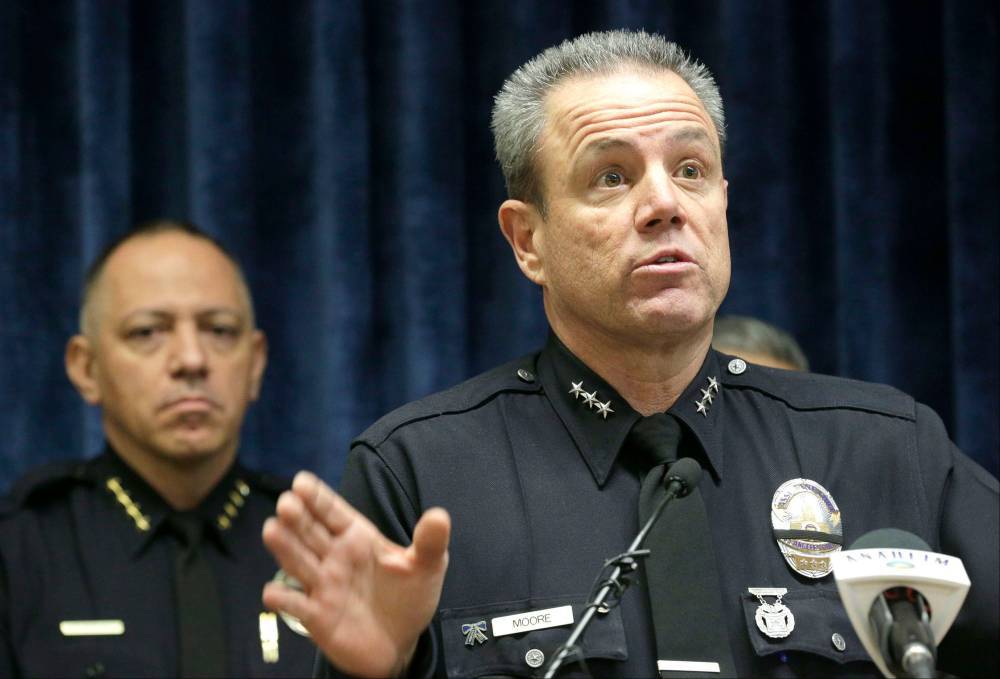 LAPD Chief Michel Moore Says George Floyd’s Death Is On Looters’ Hands “As Much As” Officers’, Then Says He Misspoke - deadline.com - Los Angeles - Minneapolis
