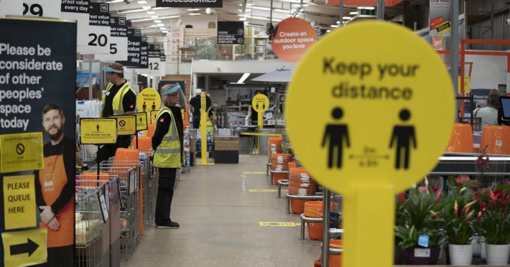 B&Q shoppers asked to leave immediately after worker tests positive for coronavirus - www.manchestereveningnews.co.uk