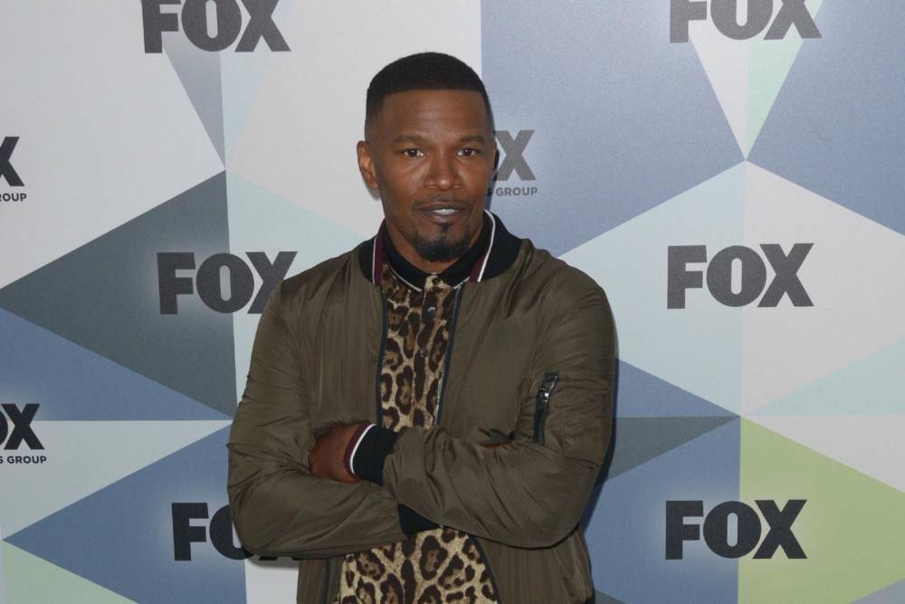 Jamie Foxx takes the mic to sing to protesters at Black Lives Matter rally in California - www.hollywood.com - California - San Francisco, state California