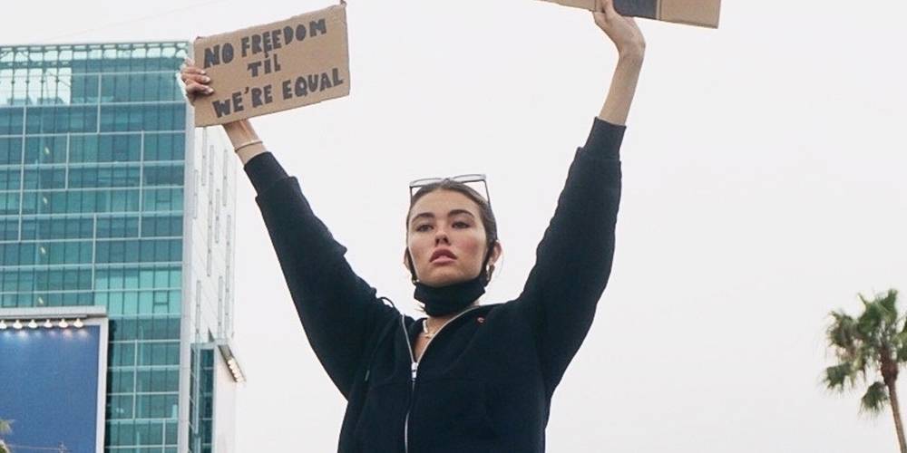 Madison Beer Holds Up Signs While Attending George Floyd Protests - www.justjared.com