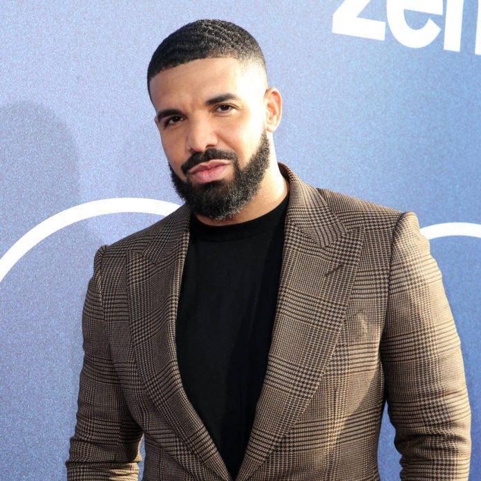 Drake and The Weeknd each donate $100,000 to bailout fund amid protests - www.peoplemagazine.co.za - Minnesota - George