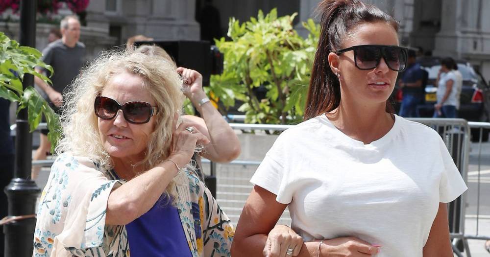 Katie Price 'reunites with terminally ill mum Amy' after 10 weeks apart due to lockdown - www.ok.co.uk