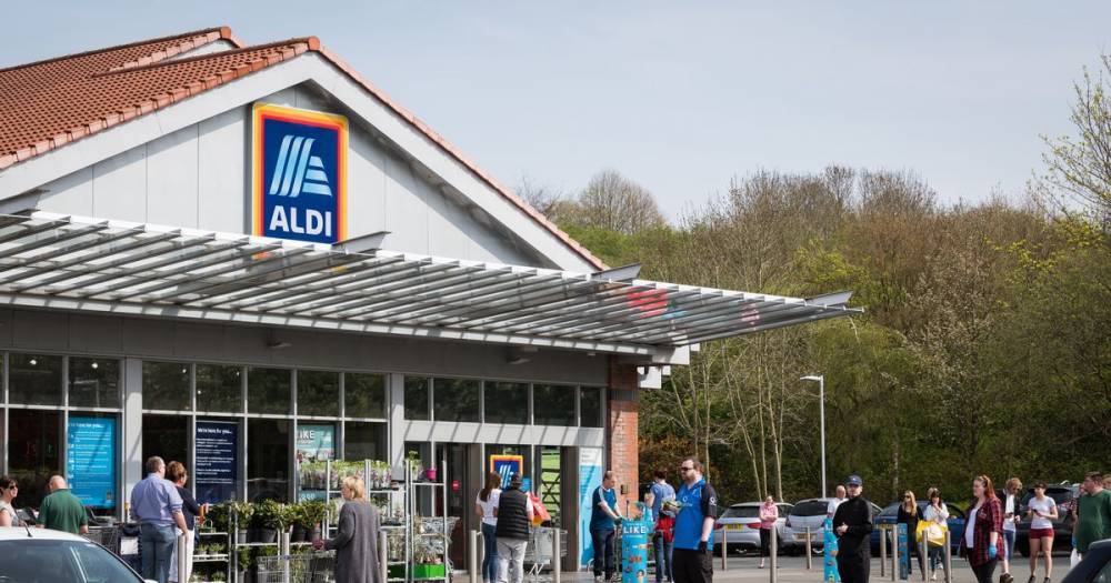 Over 19,000 Aldi shoppers queued overnight for the latest Specialbuy product - www.manchestereveningnews.co.uk