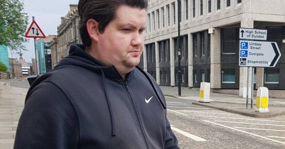 Cop downloaded sick child sex abuse images and said 'something made me keep them' - www.dailyrecord.co.uk - Scotland