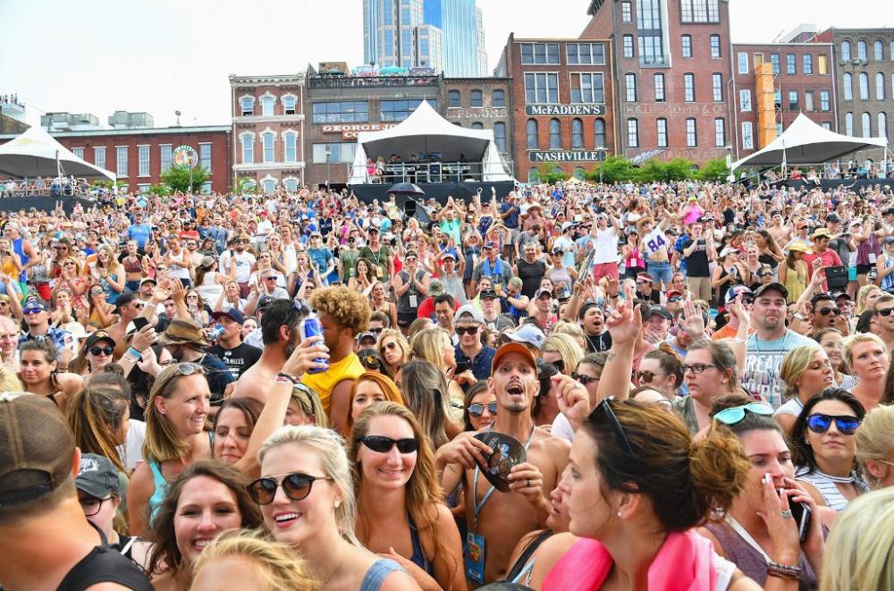With CMA Fest Quieted By COVID-19, Music Row Looks to Virtual Events — and to 2021 - www.billboard.com - Nashville