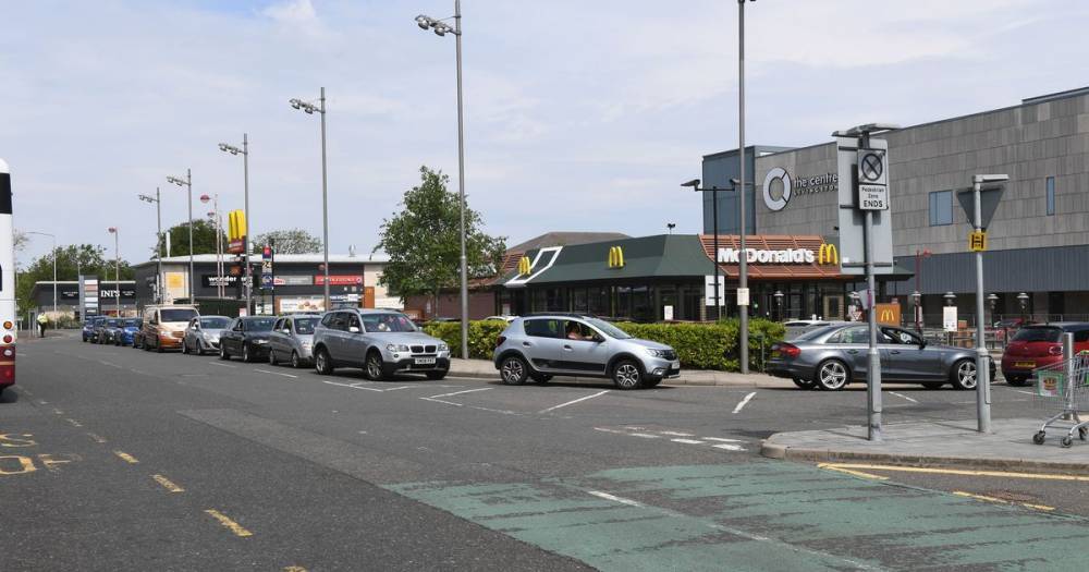 Long queues as McDonald's serves customers for first time in weeks - www.dailyrecord.co.uk - county Livingston