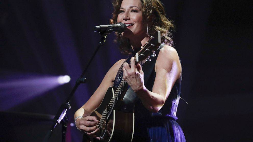Vince Gill - Amy Grant - Amy Grant has open heart surgery to fix heart condition - abcnews.go.com - Tennessee - city Nashville, state Tennessee
