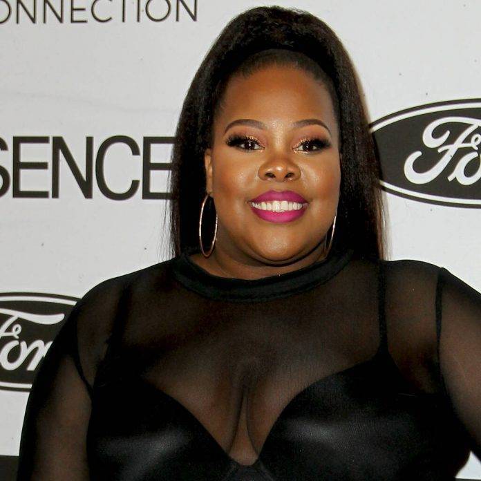 Amber Riley performs powerful rendition of Beyonce’s Freedom during L.A. protest - www.peoplemagazine.co.za - Los Angeles