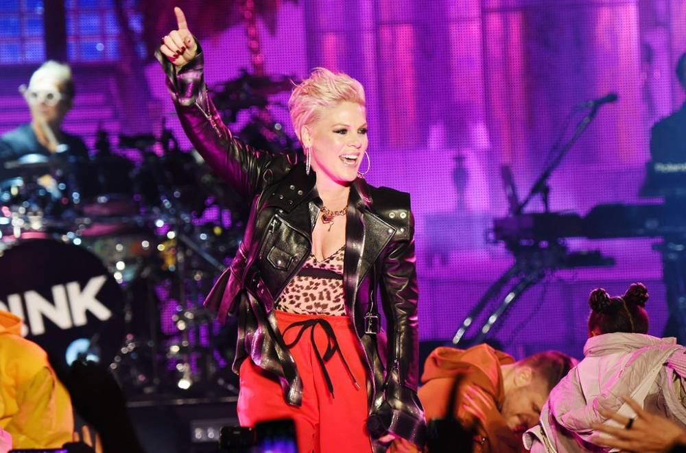 P!nk Serves Up Real Talk About Patriotism and What it Means to Be An American: Watch - www.billboard.com - USA