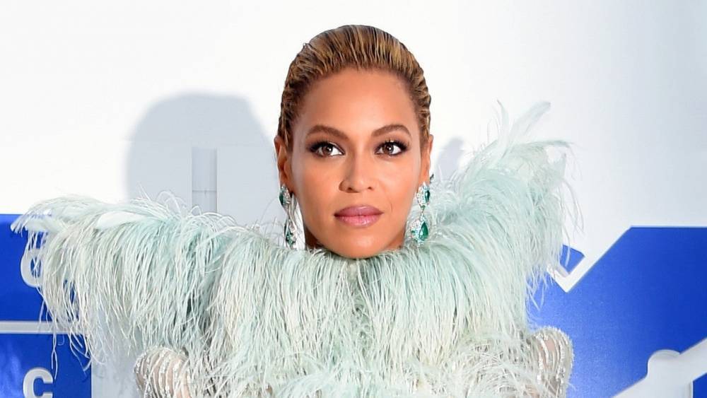 Beyonce Encourages Protesters To ‘Remain Aligned And Focused’ Amid The Fight Against Racial Inequality! - celebrityinsider.org - USA