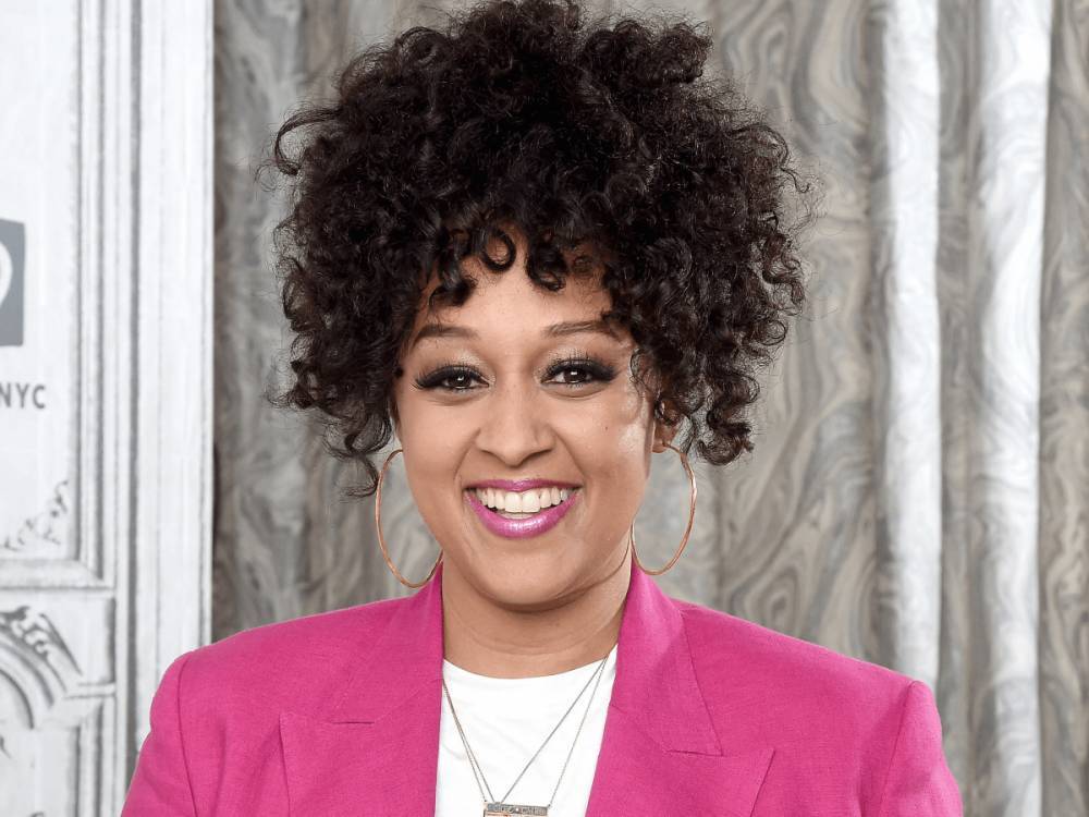 Tia Mowry Opens Up About Growing Up Biracial And Reveals Instances When Her Father Enjoyed White Privilege - celebrityinsider.org