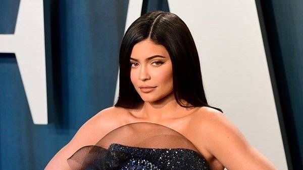 Forbes magazine names Kylie Jenner the highest-paid celebrity - www.breakingnews.ie