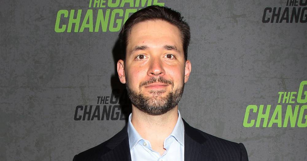 Alexis Ohanian Steps Down From Reddit Board, Asks for His Seat to Be Filled With Black Candidate - www.usmagazine.com - New York