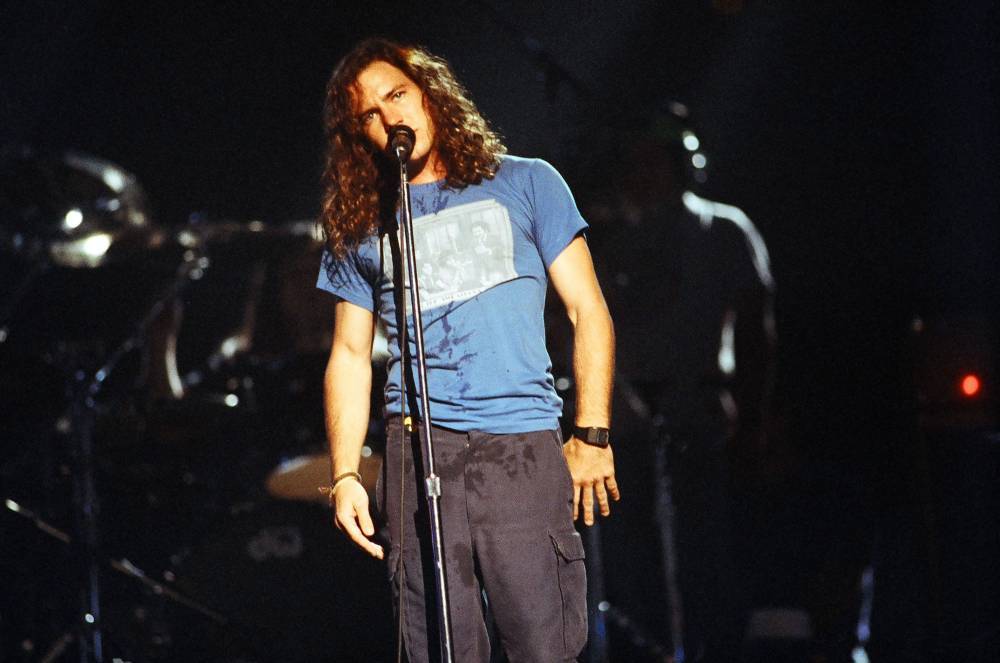 Pearl Jam Releases 1992 Uncensored Version Of ‘Jeremy’ For The National Gun Violence Awareness Day’s #WearOrange Campaign - etcanada.com