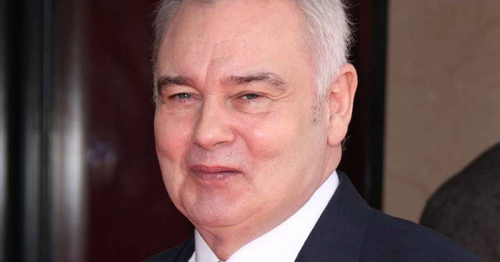Celebrity Gogglebox star Eamonn Holmes criticises show for editing real-life heart attack scene - www.msn.com