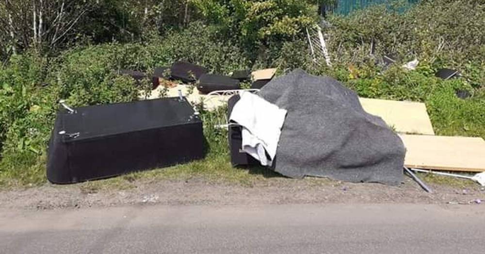 Paisley councillors slam fraud fly-tippers and warn residents they could face charges - www.dailyrecord.co.uk