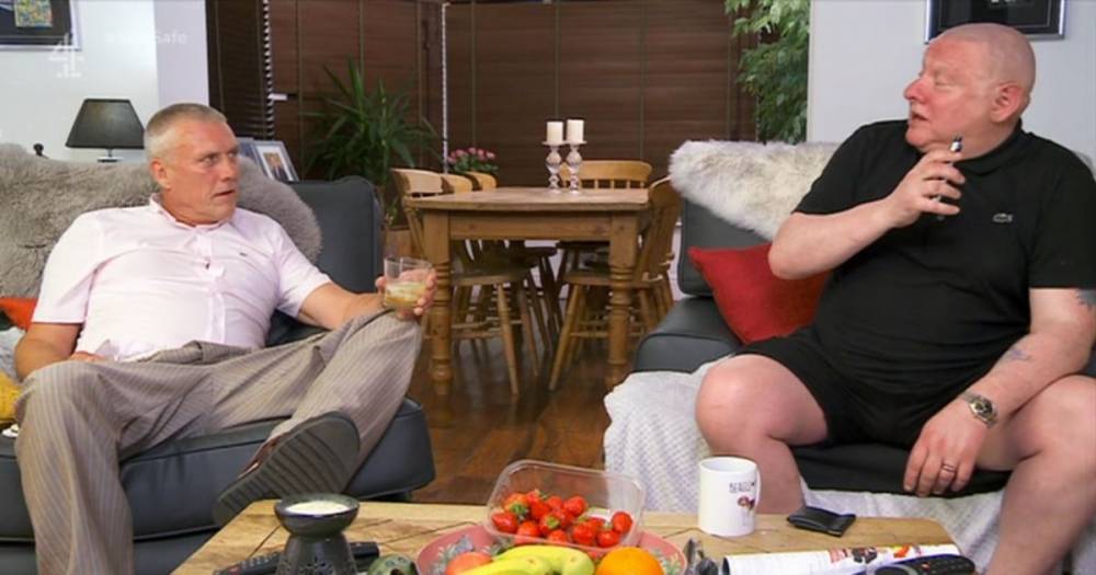 'Do Shaun Ryder and Bez live together?' Celebrity Gogglebox furious as stars appear to 'break social distancing rules' - www.manchestereveningnews.co.uk