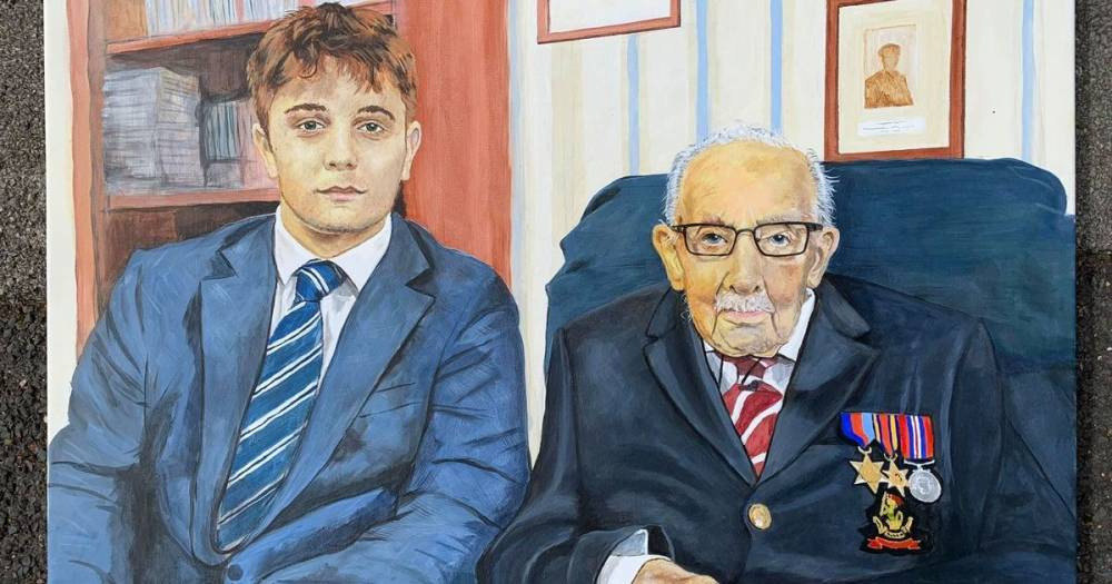 Captain Tom loves this Greater Manchester artist's painting so much that he's paying him to do a family portrait - www.manchestereveningnews.co.uk - Manchester