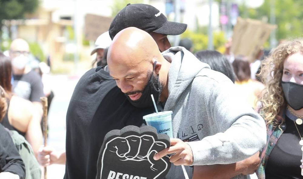 Common Runs Into Chris Paul at the L.A. Protests for Black Lives Matter - www.justjared.com - city Oklahoma City