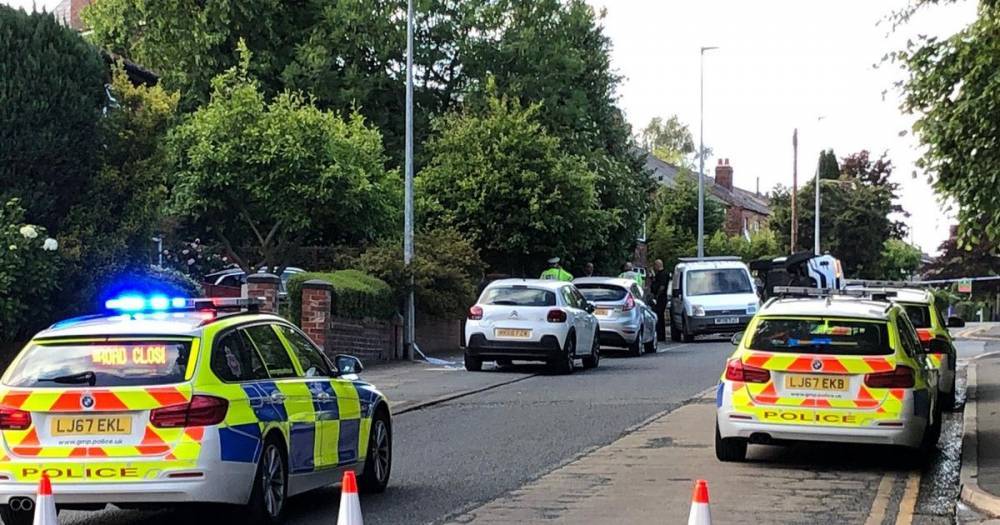 Three people, including eleven-year-old boy, injured in a horror crash involving car and bike in Worsley - www.manchestereveningnews.co.uk - Manchester