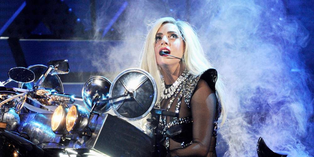 Lady Gaga Debuts at No. 1 on Billboard 200 With 'Chromatica'! - www.justjared.com