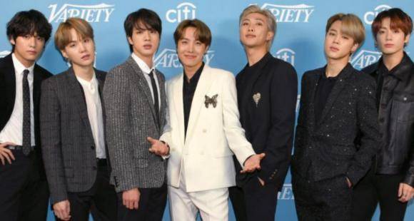 Dear Class of 2020: BTS perform smash hits & deliver hopeful message during the virtual graduation ceremony - www.pinkvilla.com