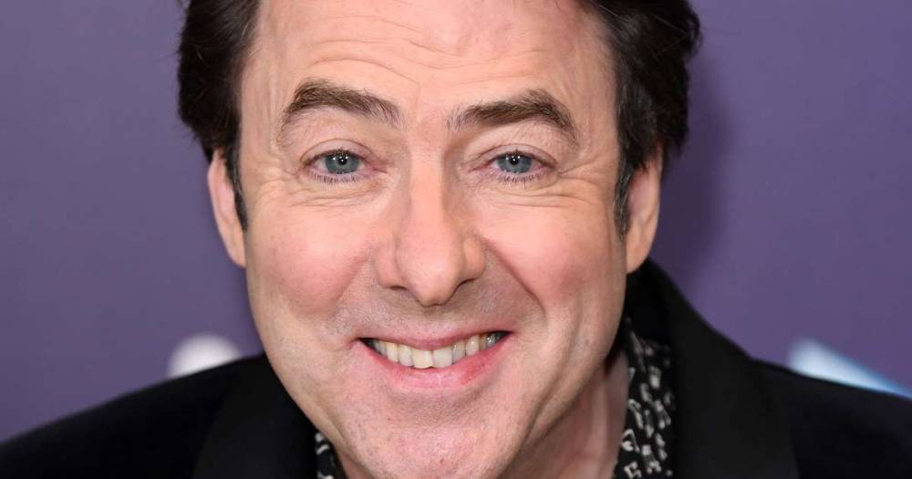 'She's right!' Jonathan Ross DEFENDS embattled J.K. Rowling amid furore over 'transphobic' comments... after a host of stars united to slam the author - www.msn.com - London
