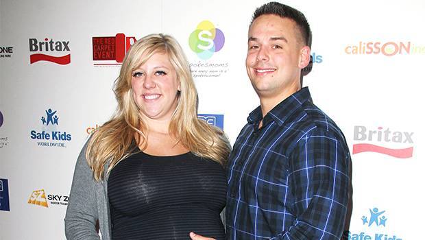 Vicki Gunvalson’s Daughter Briana Debuts 15-Week Baby Bump During Her ‘Keto Pregnancy’ - hollywoodlife.com