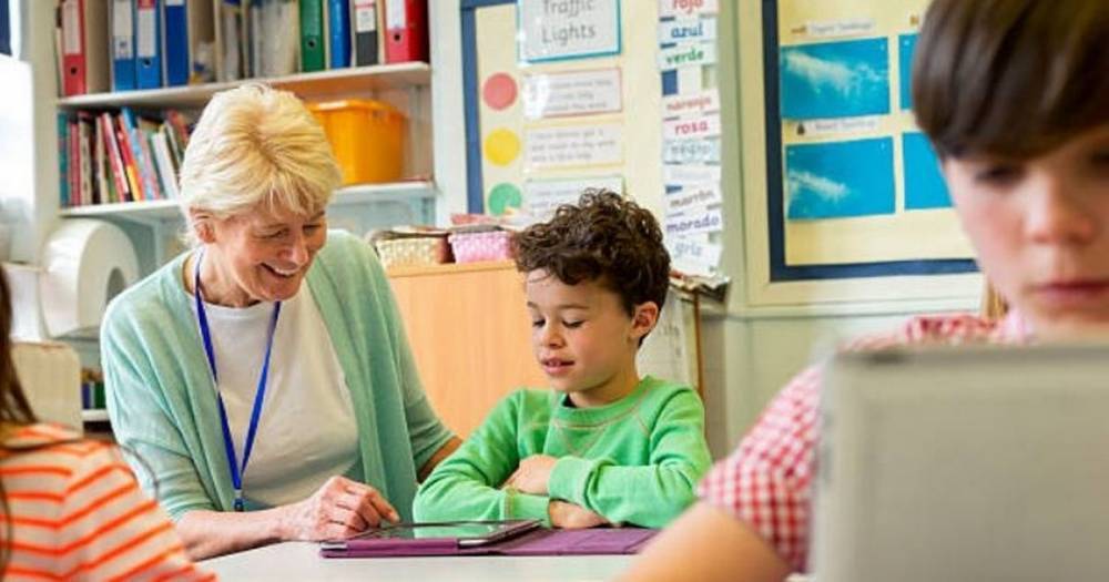 Volunteer teachers could help pupils catch up after covid-19, say education experts - www.manchestereveningnews.co.uk - Manchester