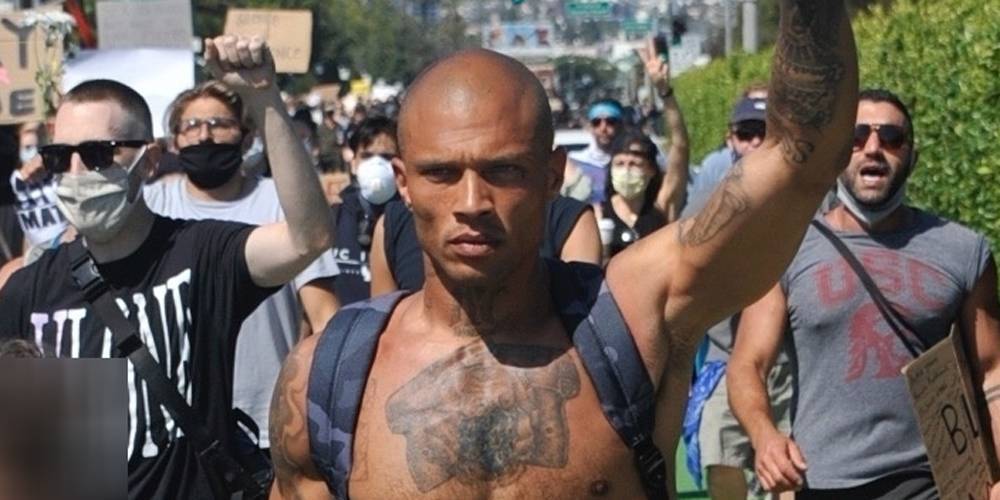 Jeremy Meeks Goes Shirtless While Protesting Over The Weekend With His Son - www.justjared.com - Los Angeles