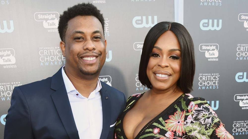 Niecy Nash says police recently ‘pulled a taser’ on her son ‘for a rolling stop’ - www.foxnews.com