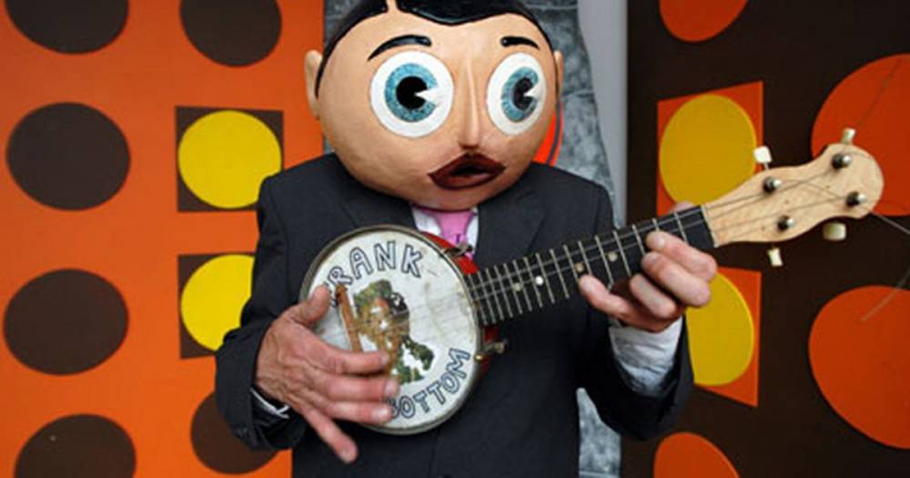 Virtual celebration of the life of Frank Sidebottom creator Chris Sievey to be held later this month - www.manchestereveningnews.co.uk