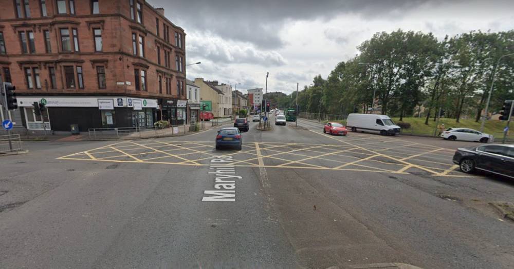 Man left with facial injuries after brutal daylight attack in busy Glasgow street - www.dailyrecord.co.uk - Scotland