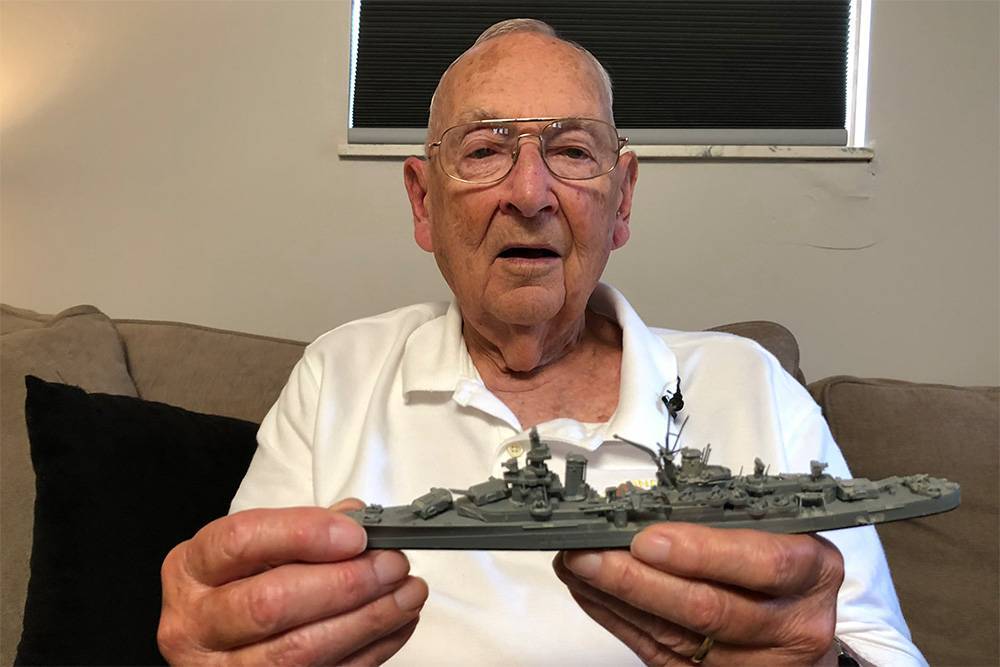 Jim Jarvis (1921 – 2020), oldest remaining survivor of WWII USS Indianapolis disaster - legacy.com - Japan - county Pacific - city Indianapolis