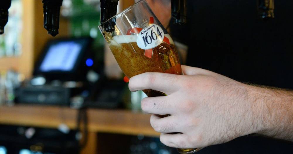 Hopes that pubs will reopen early across UK dashed by Downing Street - www.manchestereveningnews.co.uk - Britain