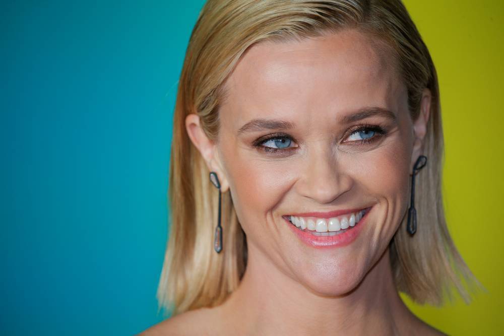 Reese Witherspoon's Draper James sued over teacher giveaway - torontosun.com