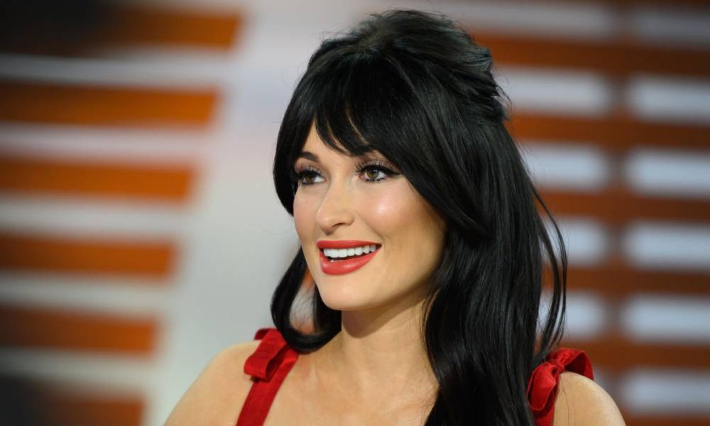 Kacey Musgraves teases fans with surprising project as she r