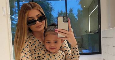 Kylie Jenner's daughter Stormi, two, wears $12,000 backpack for first day of school – get one similar for £7 - www.ok.co.uk