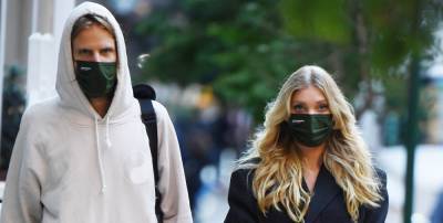 Elsa Hosk Conceals Her Baby Bump While Out in NYC with Boyfriend Tom Daly - www.justjared.com - New York