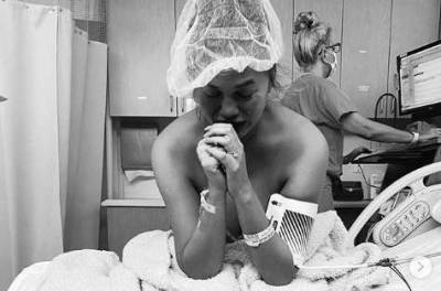 Chrissy Teigen and husband John Legend left devastated as she suffers miscarriage - www.msn.com