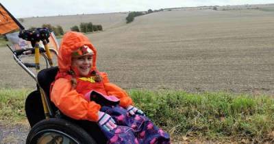 'My real Wonder Girl': Six-year-old with muscular dystrophy walks 300km in 30 days - www.msn.com