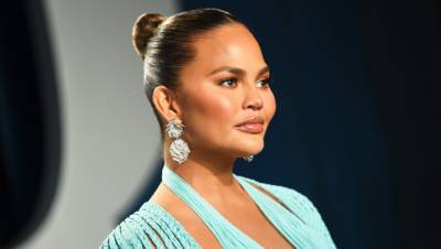 Celebrities Who’ve Had Miscarriages: Chrissy Teigen More Stars Who’ve Been Open About Pregnancy Loss - hollywoodlife.com