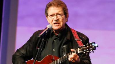 Country star and hit Elvis songwriter Mac Davis dies at 78 - abcnews.go.com - Tennessee
