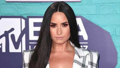 Demi Lovato Realized She Was Queer After Watching Selma Sarah Michelle Kiss In ‘Cruel Intentions’ - hollywoodlife.com - France - county Blair