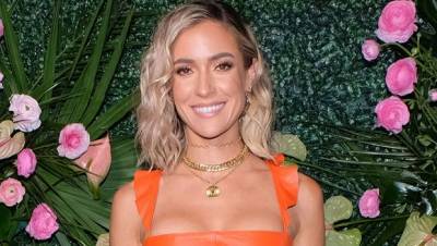 Kristin Cavallari Makes Out With Mystery Man At Chicago Bar 5 Months After Jay Cutler Split — Watch - hollywoodlife.com - Chicago